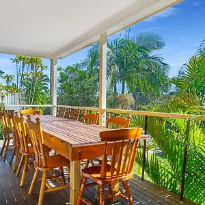  Holiday home Fuller Holidays - The Rock Belongil Australia