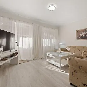  Apartment Beautiful Inner City Fully Renovated Ground Floor With Attached Lock-up Garage Australia